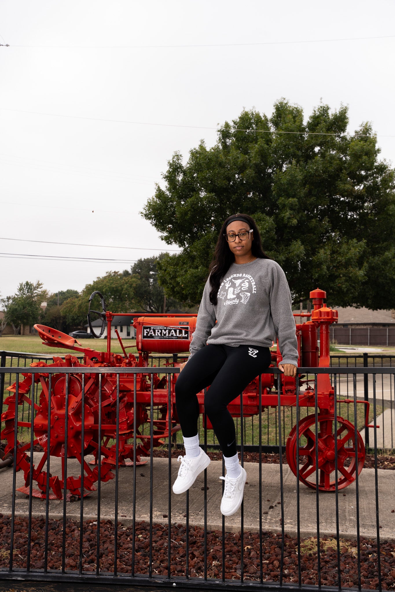 Howdy Legends Crewneck